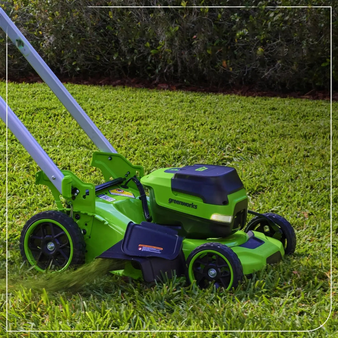 60V 21" Cordless Battery Self-Propelled Mower: (2) 5Ah Battery and 6A Rapid Charger, LM2156S
