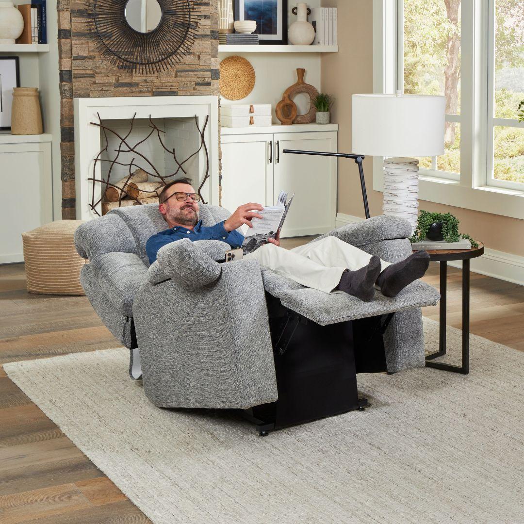 UltraComfort Venice UC477 Large Power Lift Chair Recliner