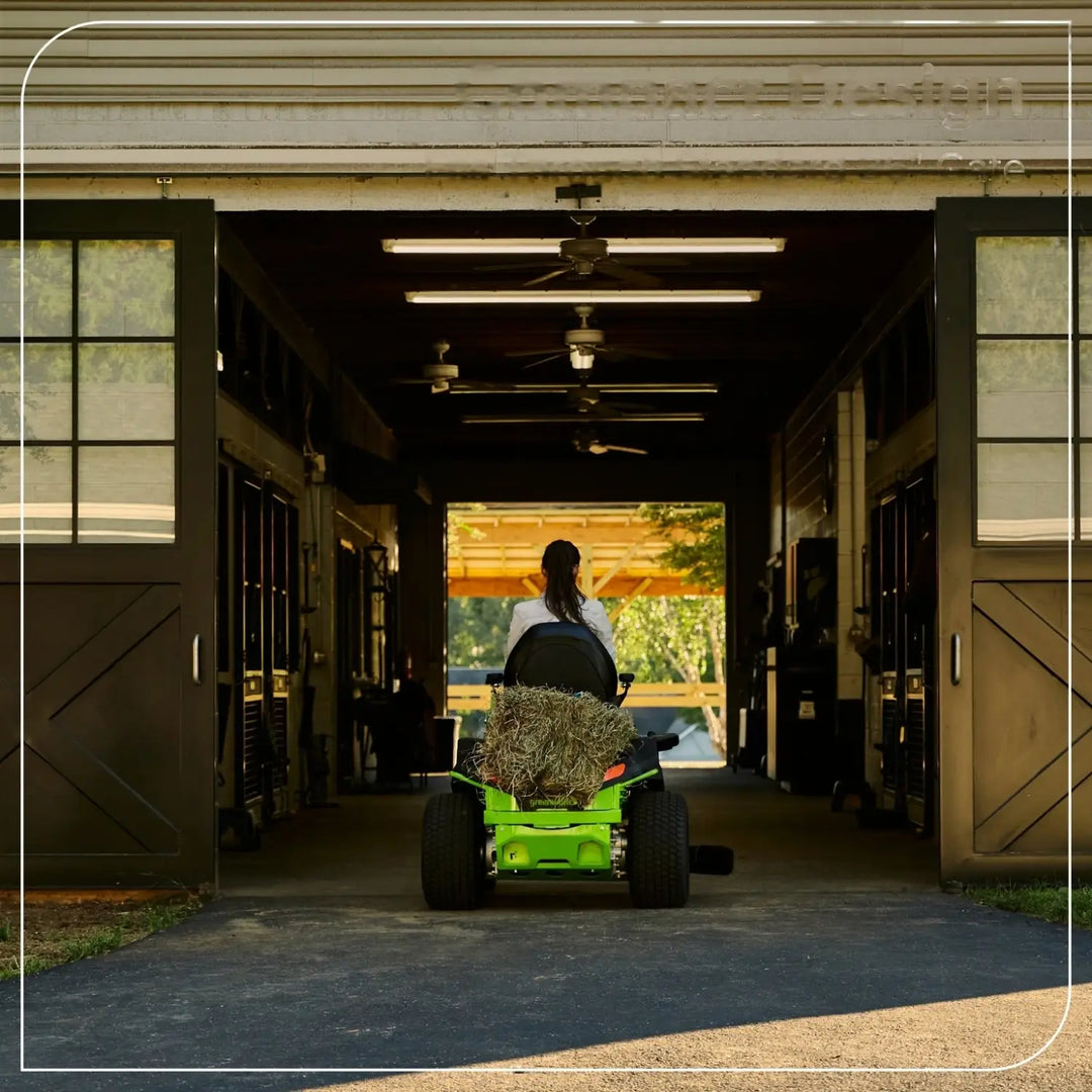 80V 42" CrossoverT Riding Lawn Tractor : (4) 6.0 Ah Batteries and 600-Watt Charger, CRT4282