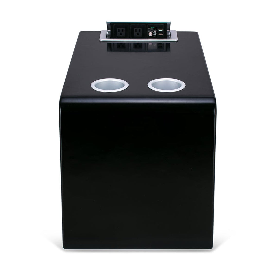 Svago Table: Stylish and Functional